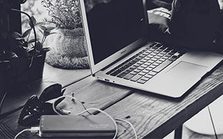 开云体育官网-泰国羽毛球队惊险胜法国，谌龙再创历史辉煌